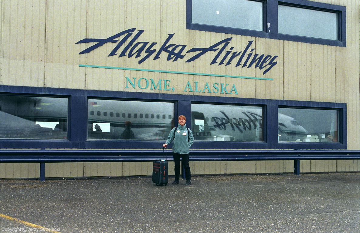 NOME - airport