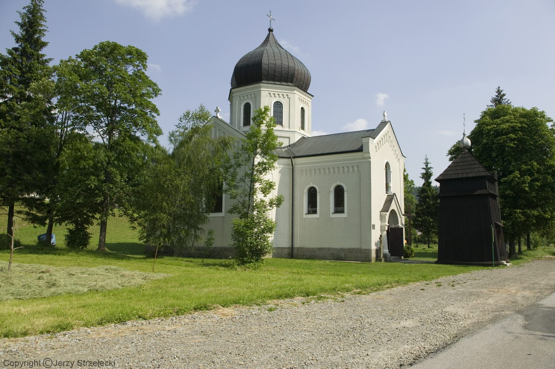 Wieś PĘTNA - murowana cerkiew greckokatolicka p. w. św. Paraskewy